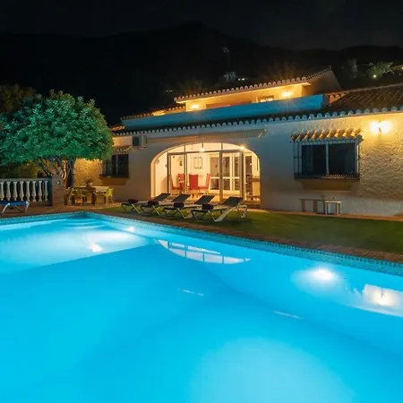 Mit Privatpool Fuer 8 Personen Ca 180 Qm In Mijas, Andalusien Costa Del Sol Holiday home *