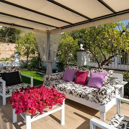 Mit Privatpool Fuer 8 Personen Ca 180 Qm In Mijas, Andalusien Costa Del Sol Holiday home *